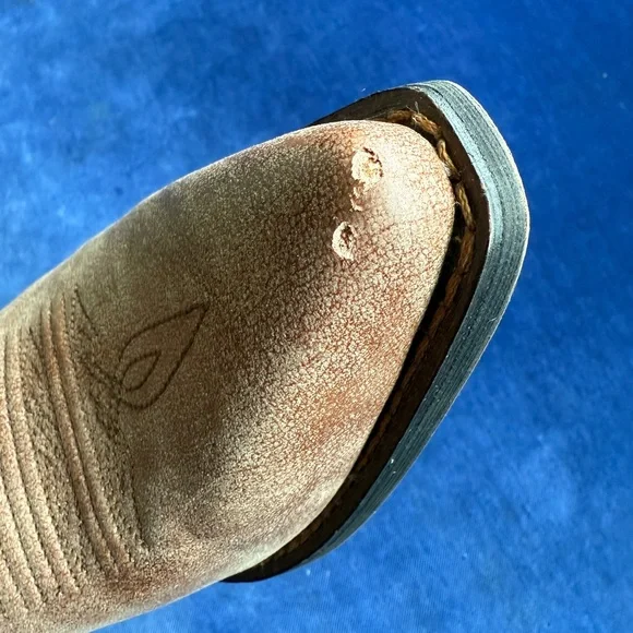 Durango Brown Heeled Boots with Embroidered Details - Picture 7 of 8